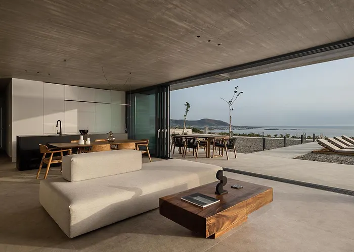 Alba Cave خانيا