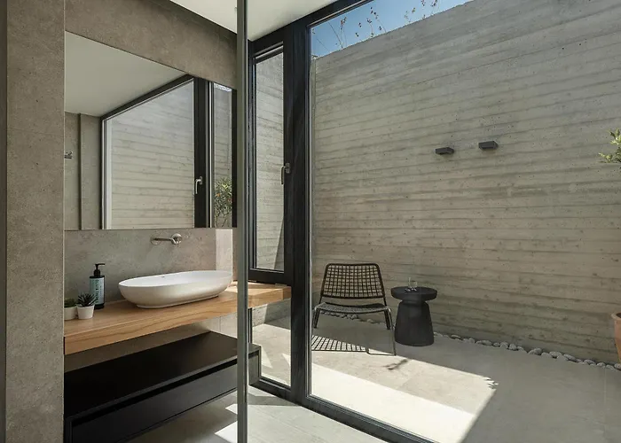 Alba Cave فيلة *