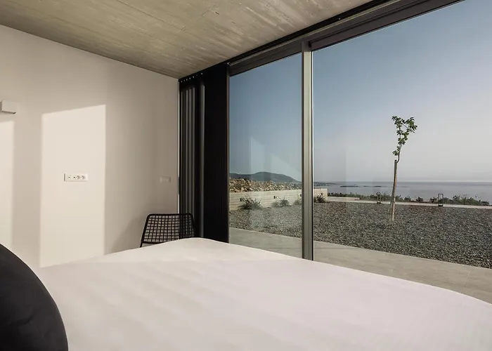 فيلة Alba Cave *