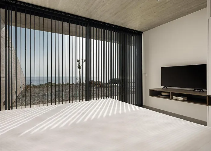 فيلة Alba Cave خانيا