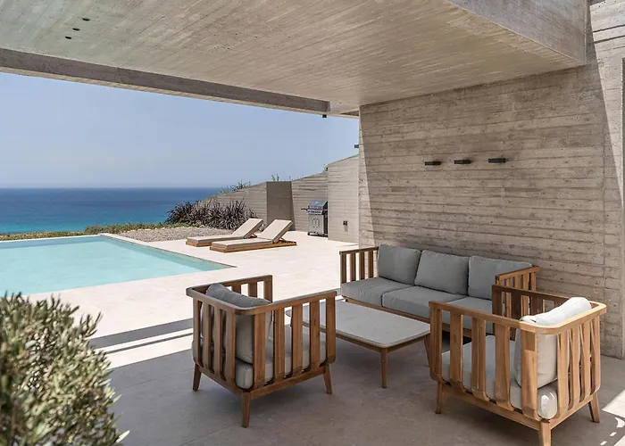 فيلة Alba Cave خانيا