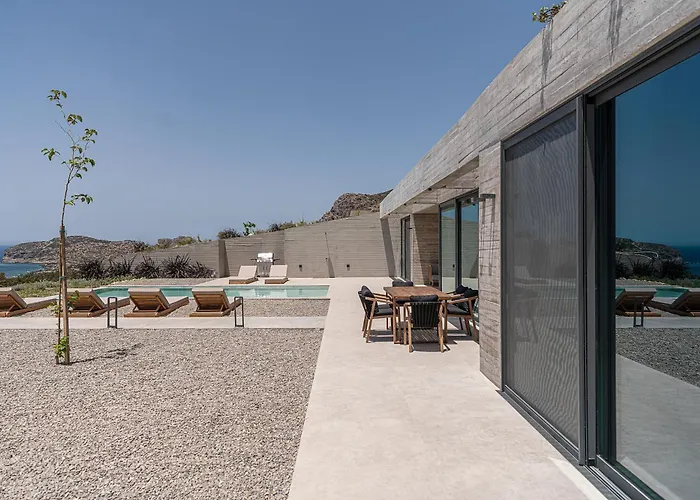 Alba Cave * خانيا