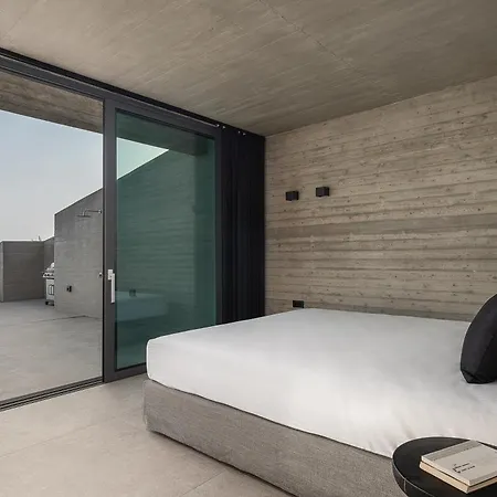 Alba Cave * Hriszí Aktí Haniá